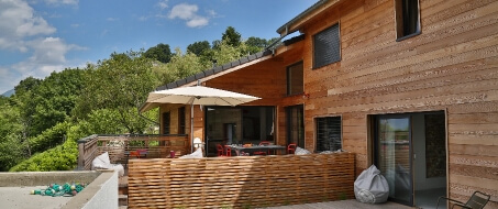 Constructeur de terrasse à Saint-Genis-de-Saintonge : embellissez votre jardin